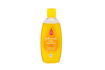 Johnson's Baby Shampoo 200ml is 100% soap-free and with an improved formula, it is as gentle to eyes as pure water. Hypoallergenic, dermatologist-tested.